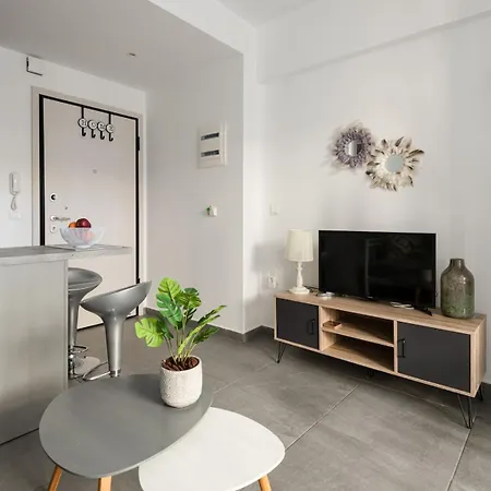 Innovative Cosy Intimate In Ladadika Apartment Thessaloniki